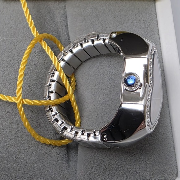 NEW Invicta Mini Angel Women's Ring Watch Pink Heart Dial 18.5mm (49571) #0594 - Picture 4 of 6